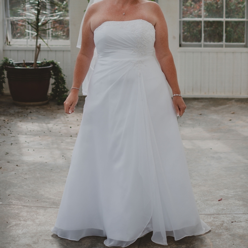 Wedding dress